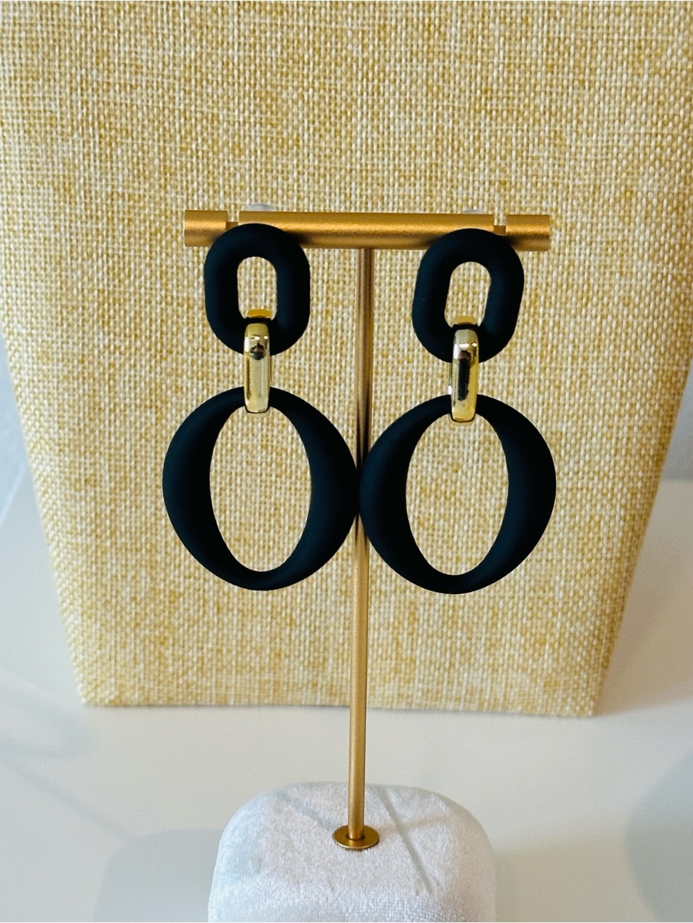 Fashion Jewelry Black Matte Hoop Drop Earrings with Gold Links
